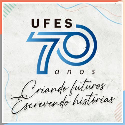 logomarca ufes 70 anos com slogan desenho mlstrando a palavra ufes em preto e o numero 70 em azul tendo abaixo a palavra anos e a frase criando futuros, escrevendo histórias