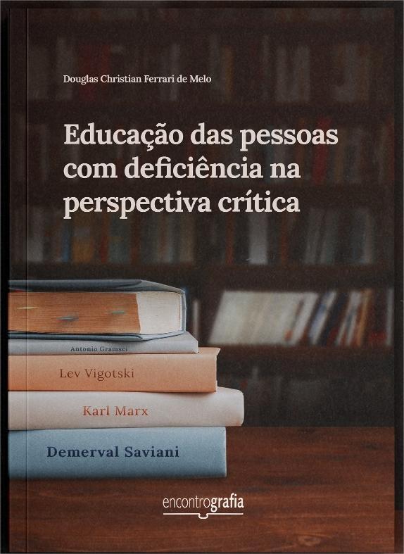 Capa do livro com o título da obra e a imagem de cinco livros empilhados. Ao fundo uma prateleira de livros.