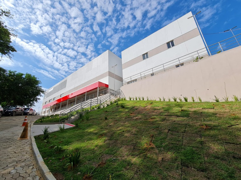 Fachada do Centro de Oftalmologia do Hucam, no Complexo Ambulatorial Multirreferenciado do hospital