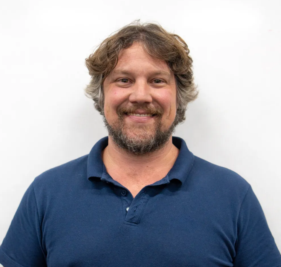 Foto do professor Gabriel Luchini