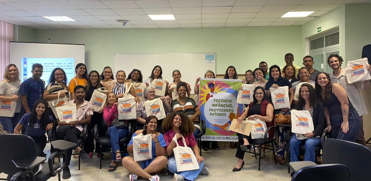 Foto do grupo da Escola de Conselhos