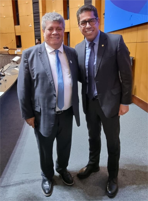 O reitor da Ufes, Eustáquio de Castro, e o presidente da Ales, deputado Marcelo Santos