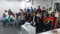 Participantes reunidos para foto