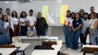 Foto do grupo de uma das palestras na sala de aula