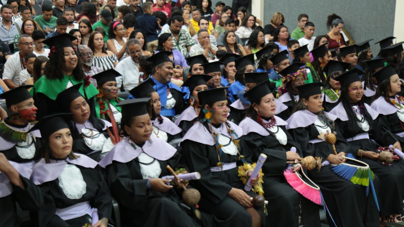 Foto da formatura da primeira turma do Prolind