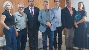 Foto da visita no gabinete do reitor