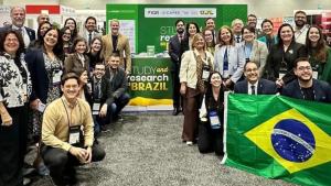 Estande do Brasil na conferência da Associação de Educadores Internacionais (NAFSA) Foto do estande do Brasil na conferência