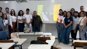 Foto do grupo de uma das palestras na sala de aula